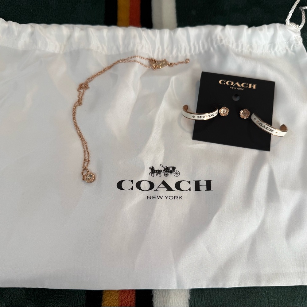 Coach Rose Gold and Cream Enamel Floral Jewelry Set - Picture 5 of 6